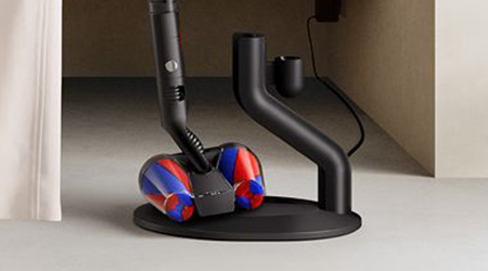 Stație pentru andocare și încărcare rapidă